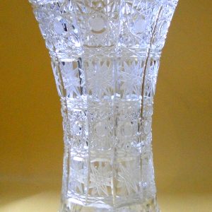 فازة كريستال بوهيمي تشيكي أصلي (Bohemia Crystal) مصنوعة من زجاج الكريستال الفاخر بنسبة رصاص 24%