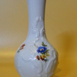مزهرية بورسلين ألمانية عتيقة (Vintage) من إنتاج شركة Royal Porzellan Bavaria KPM