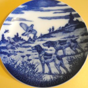 جدارية بورسلين ابيض وازرق 1976 من Royale Blue Winter China